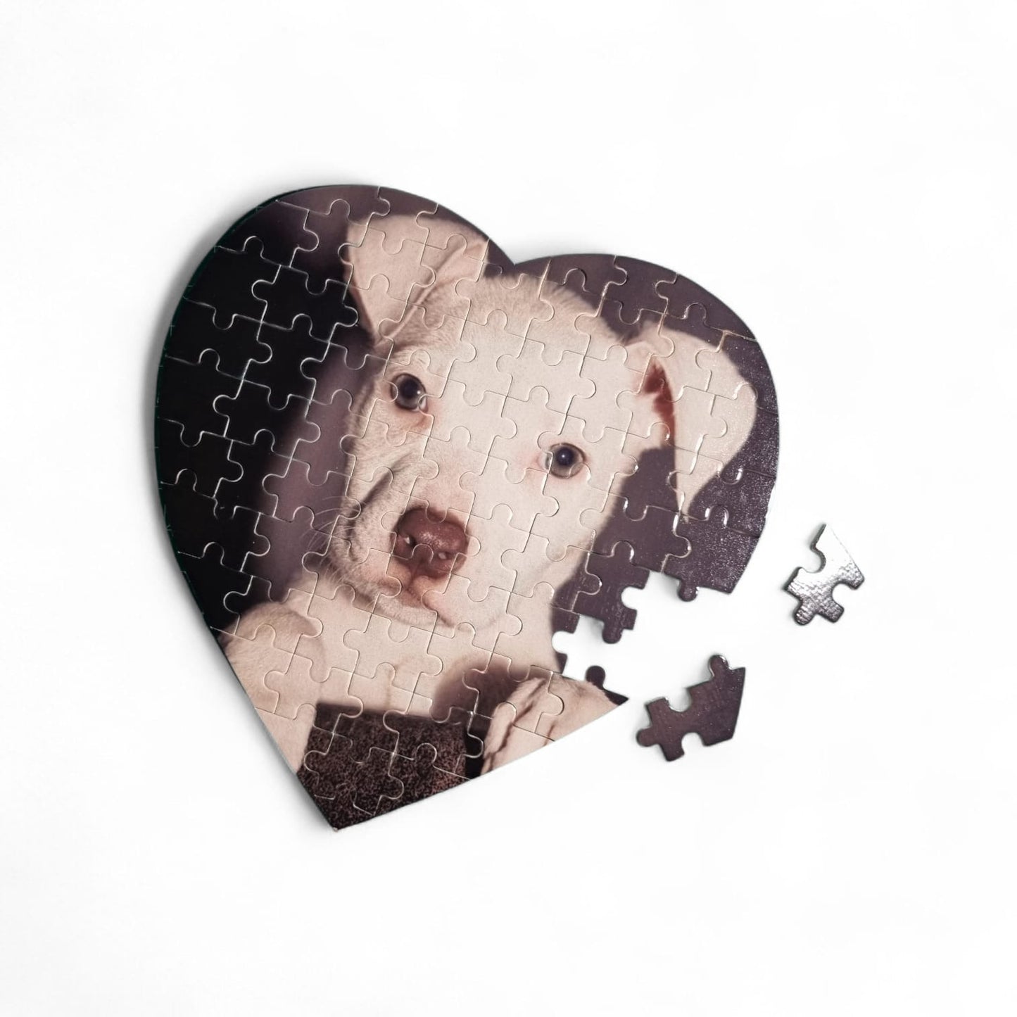 Liebe, die man zusammensetzt. Personalisiertes Herz-Puzzle.
